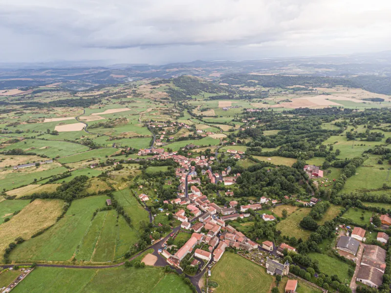 L'agriculture en Auvergne entre tradition et innovation vue aérienne